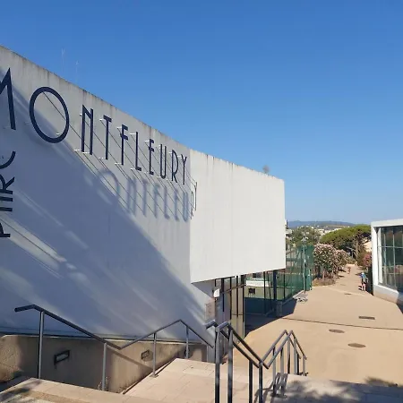 Beautiful Sea View *